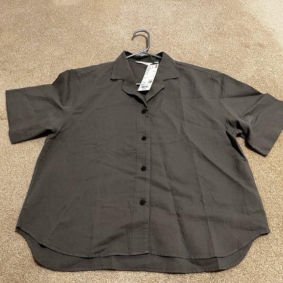 UNIQLO Open Collar Short Sleeve Shirt Womens - Picture 1 of 3